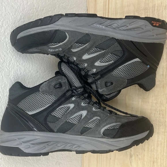 Hi-Tec Wildfire Hiking Boots Size 11.5 & 13 - Picture 8 of 10